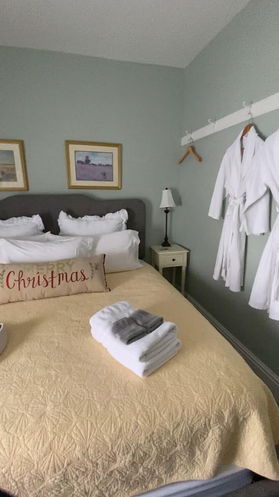 rocklyn inn bed and breakfast