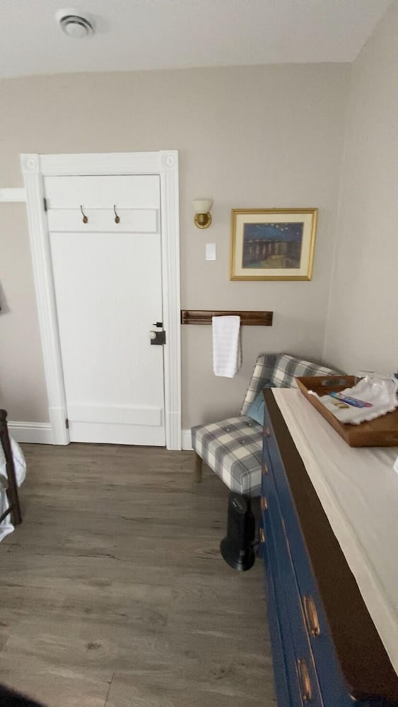 rocklyn inn bed and breakfast