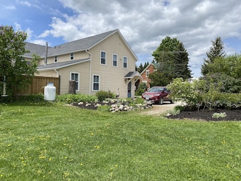 rocklyn inn bed and breakfast