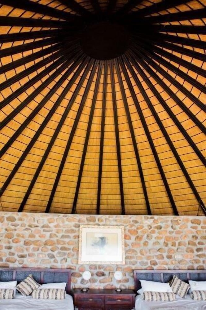 mount etjo safari lodge