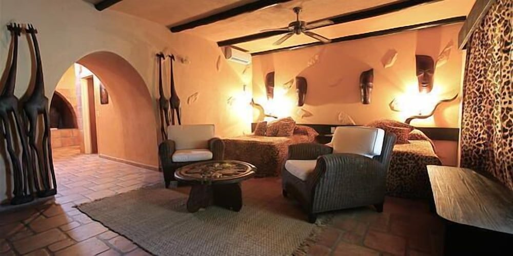 mount etjo safari lodge