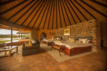 mount etjo safari lodge