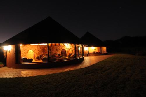 mount etjo safari lodge