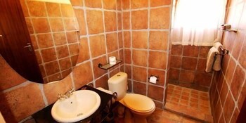 Mount Etjo Safari Lodge,Omaruru>>Kalkfeld,4 star