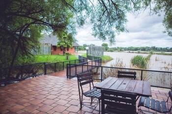 Mount Etjo Safari Lodge,Omaruru>>Kalkfeld,4 star