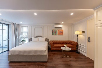golden sun apartment and hotel
