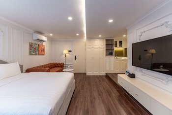 golden sun apartment and hotel