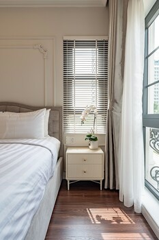 golden sun apartment and hotel