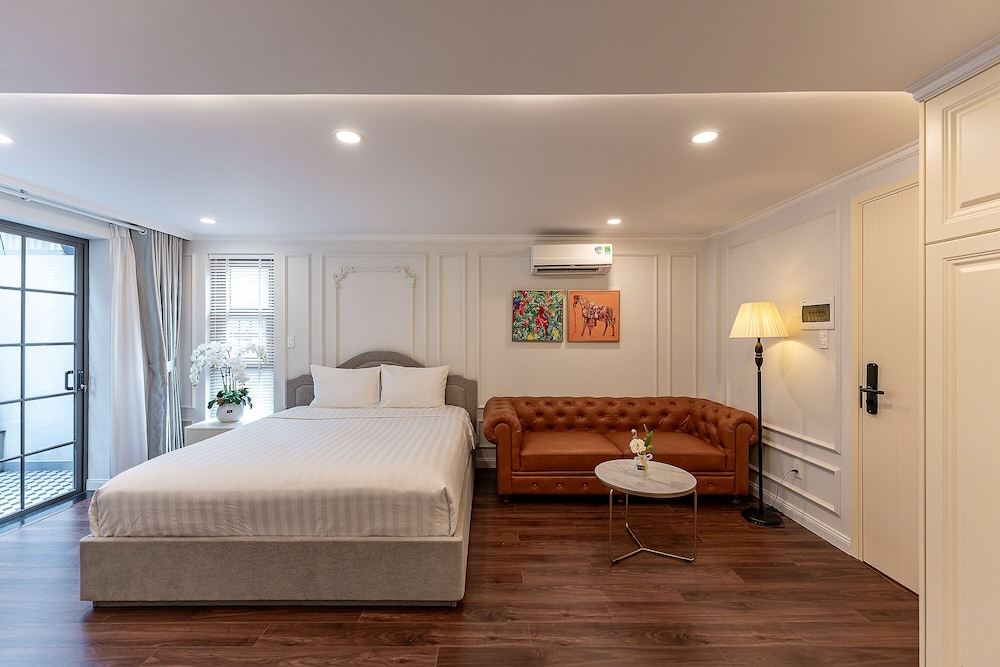 golden sun apartment and hotel