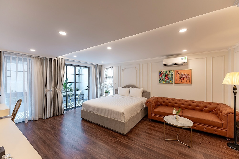 golden sun apartment and hotel