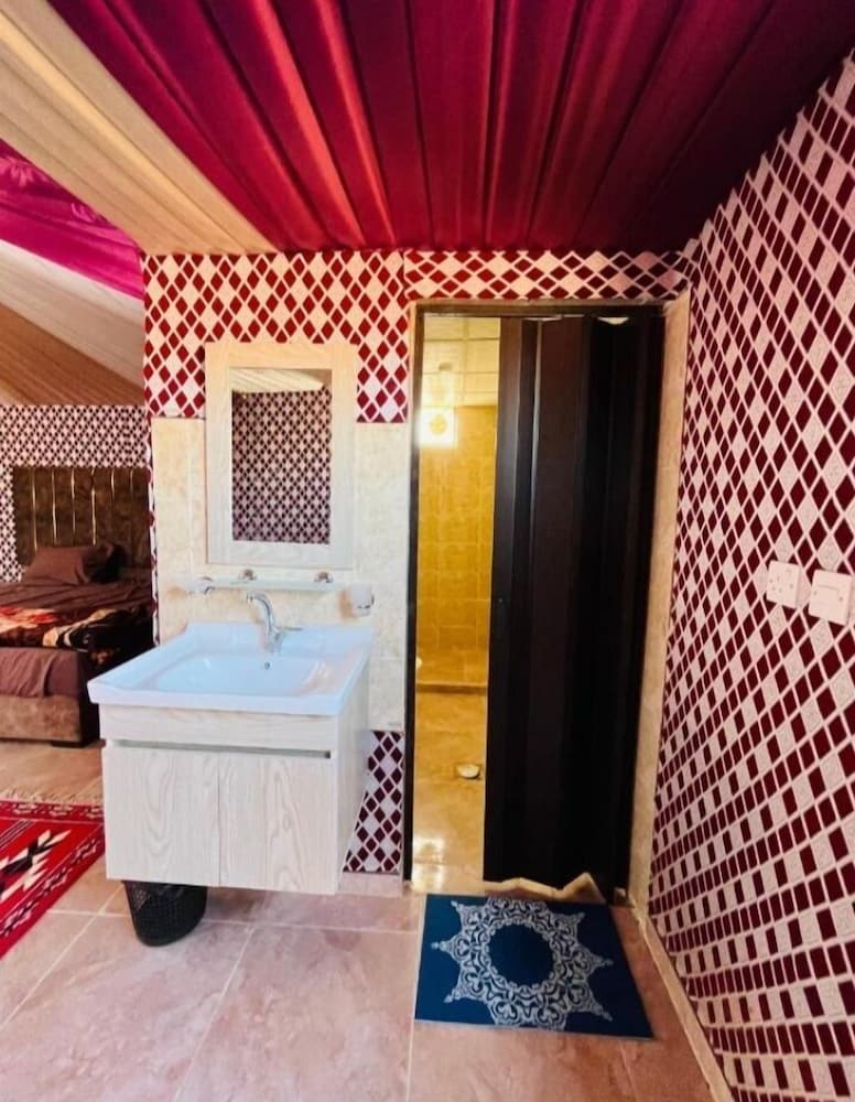 traditions of wadi rum camp and jeeptour