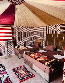 traditions of wadi rum camp and jeeptour