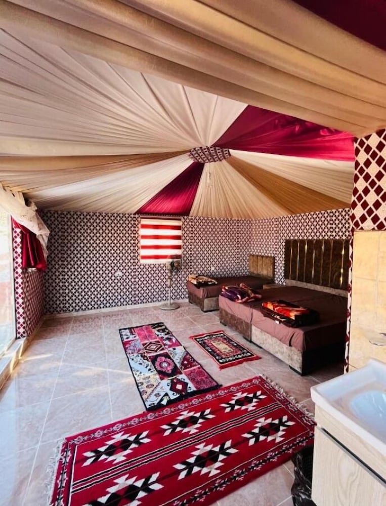 traditions of wadi rum camp and jeeptour