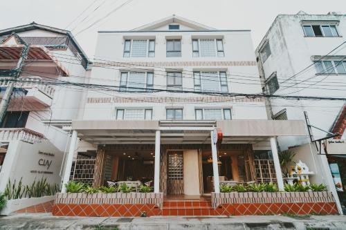 hotel clay chiang mai