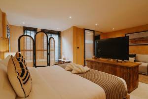 hotel clay chiang mai