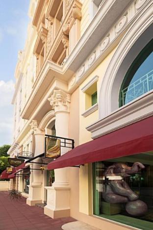court wing hotel sukhumvit bangkok