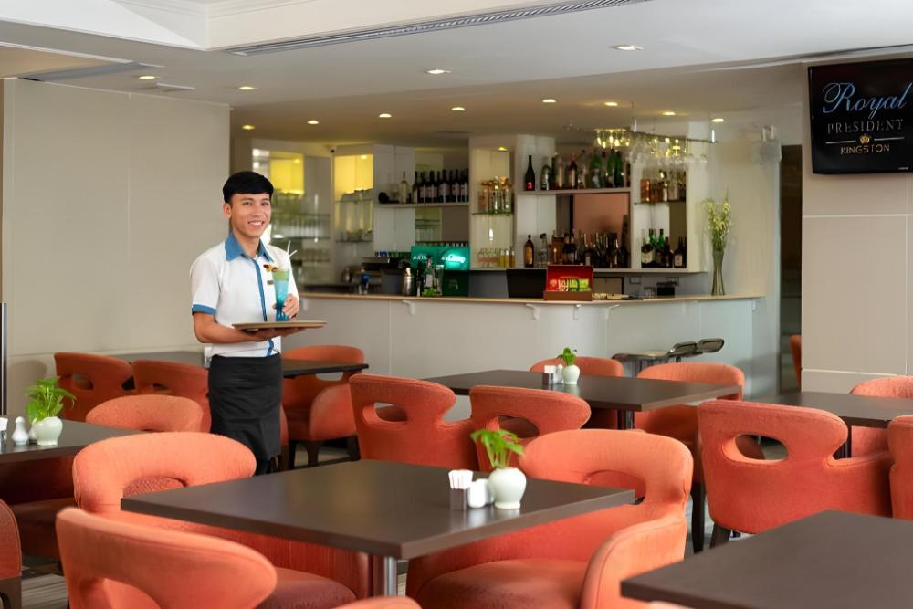 court wing hotel sukhumvit bangkok