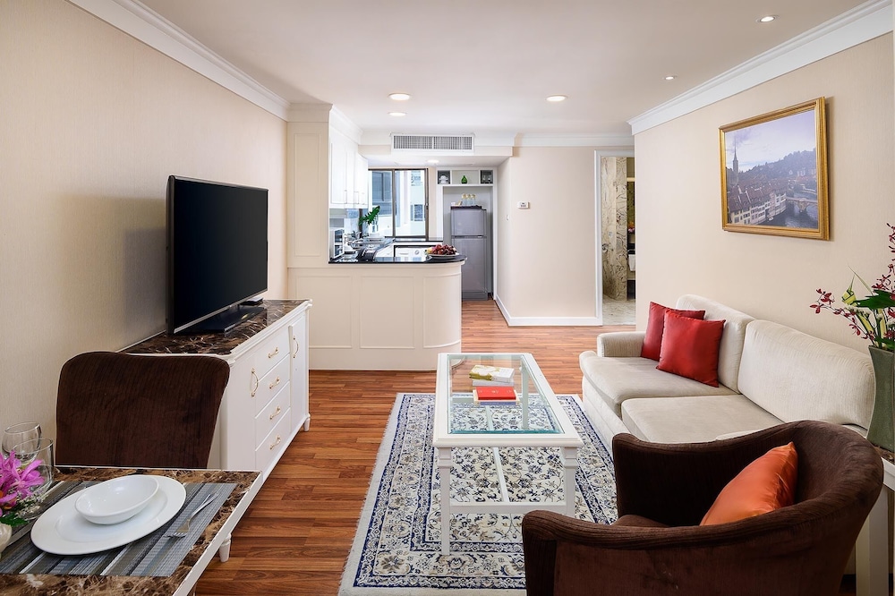court wing hotel sukhumvit bangkok