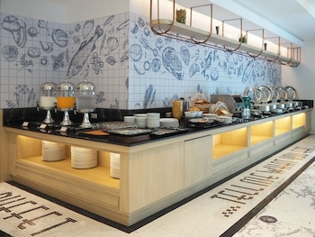 court wing hotel sukhumvit bangkok