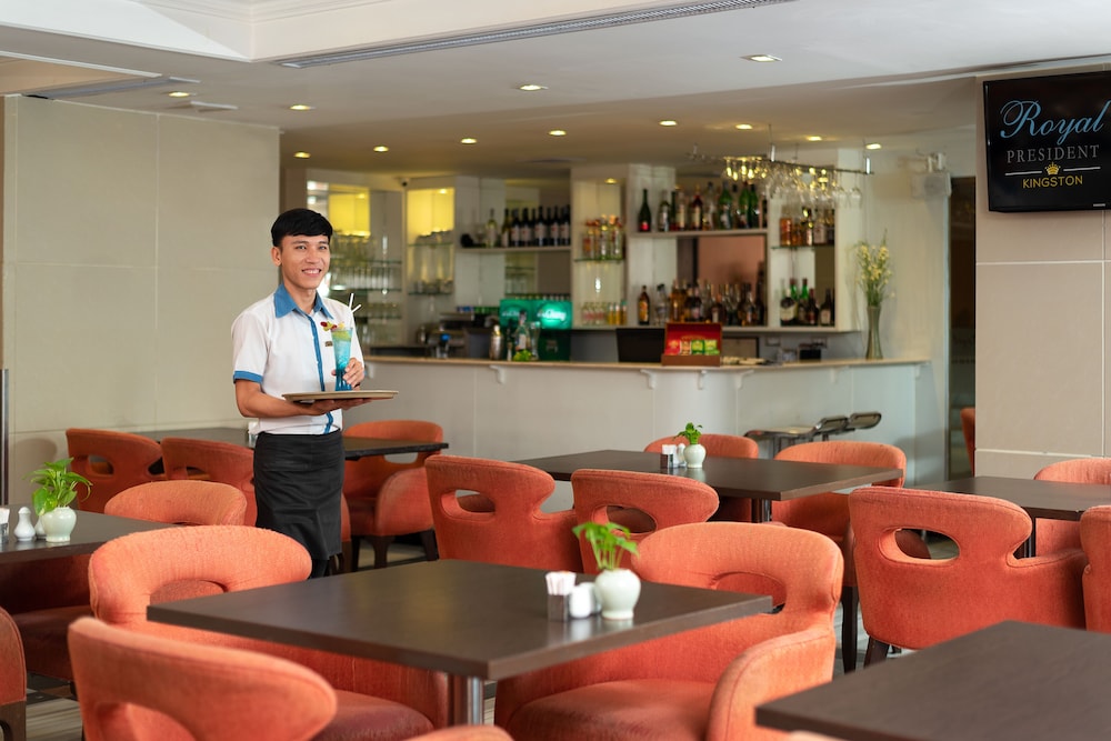 court wing hotel sukhumvit bangkok