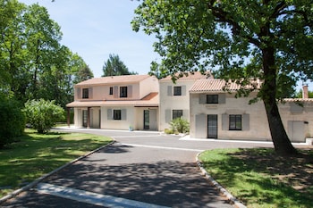Le Clos Des Lilas,Graves-Saint-Amant>>Chateauneuf-Sur-Charente,0 star