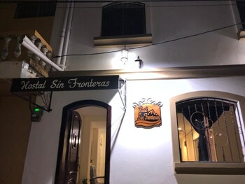 hostal sin fronteras