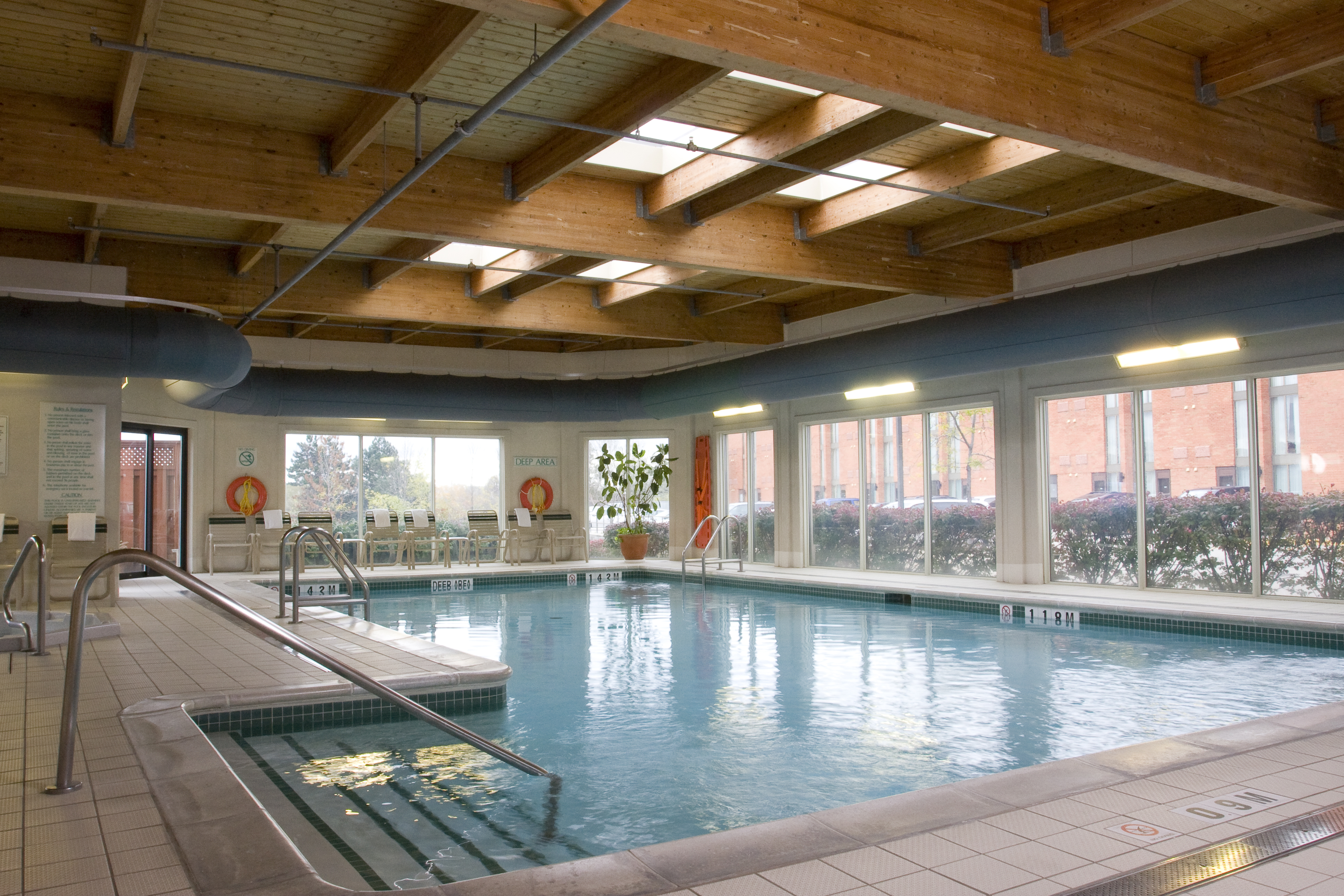 hotel carlingview toronto airport