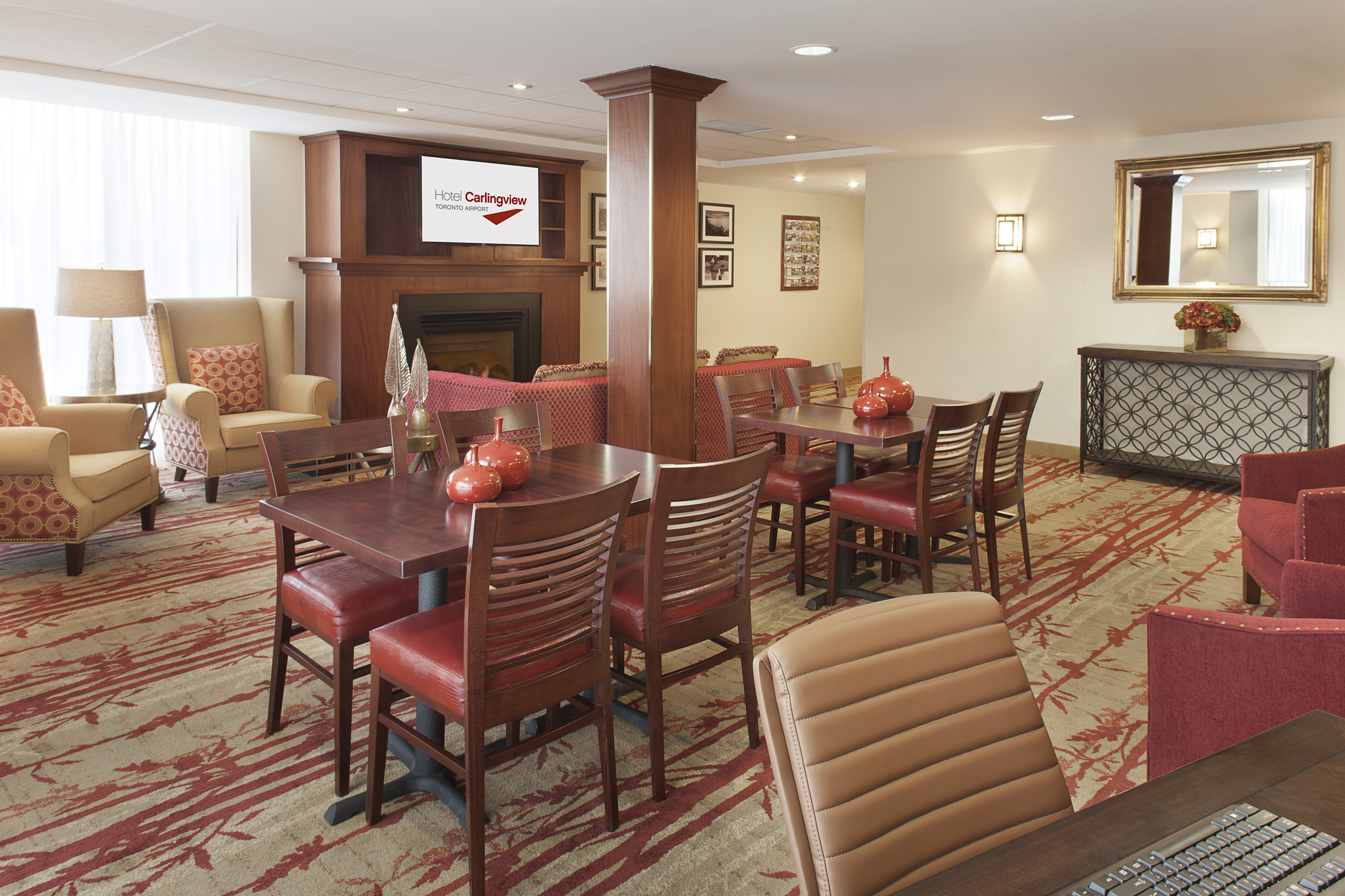 hotel carlingview toronto airport