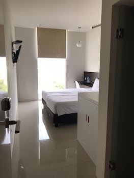 cendana co living solo baru