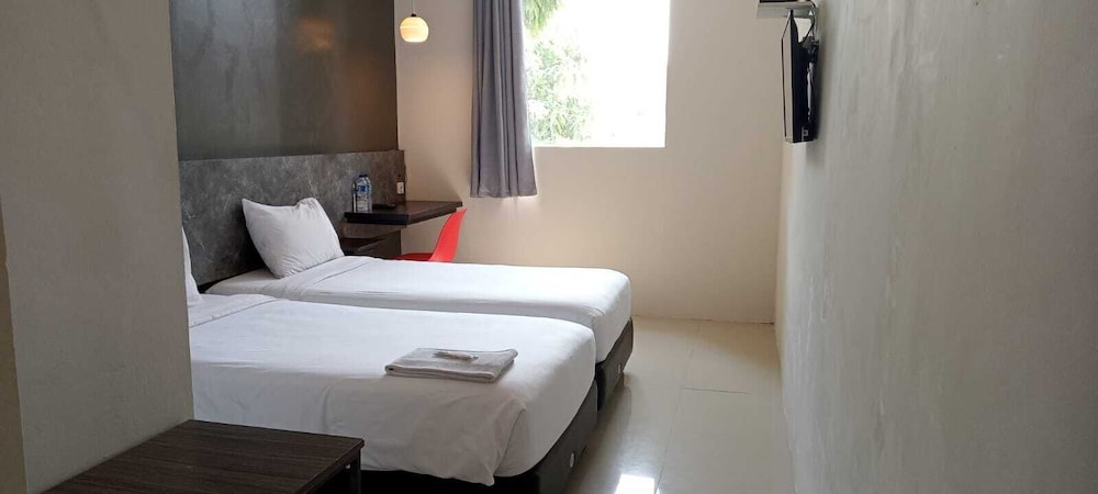 cendana co living solo baru