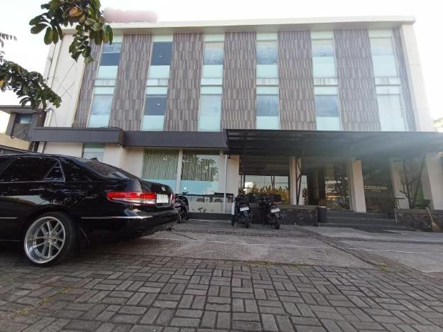 cendana co living solo baru