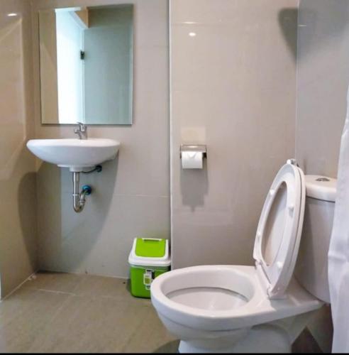cendana co living solo baru