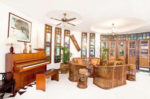 oyo 90855 vince villa