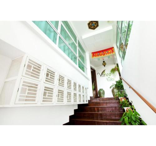 oyo 90855 vince villa
