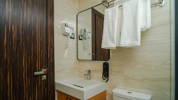 razane hotel