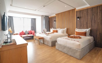 razane hotel