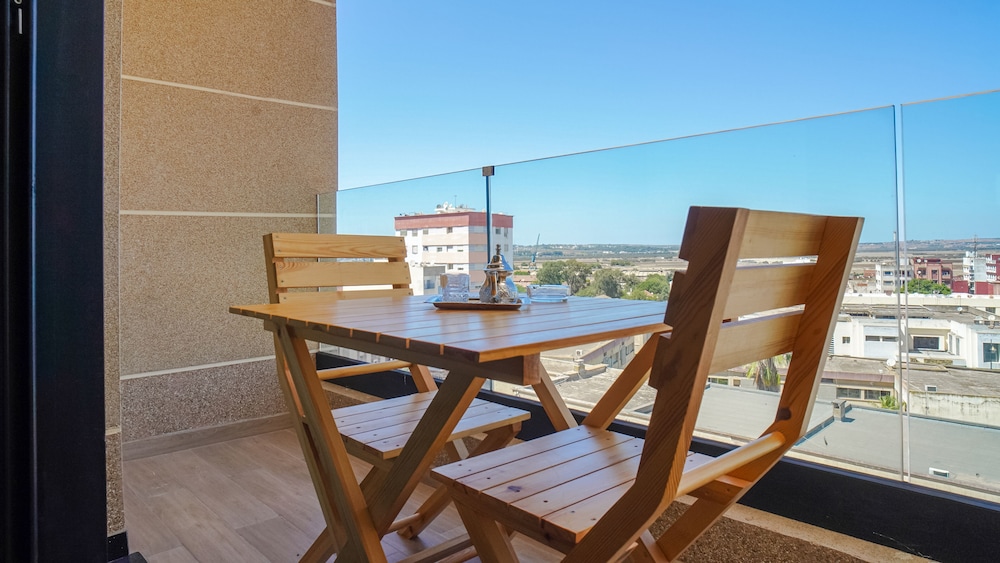 razane hotel