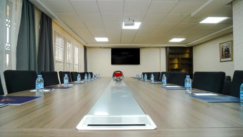razane hotel