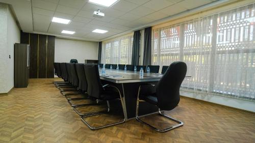 razane hotel