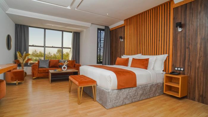 razane hotel