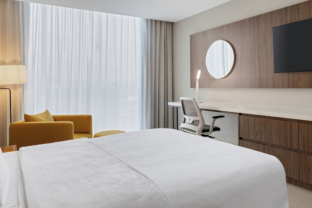 hilton garden inn san jose airport city mall