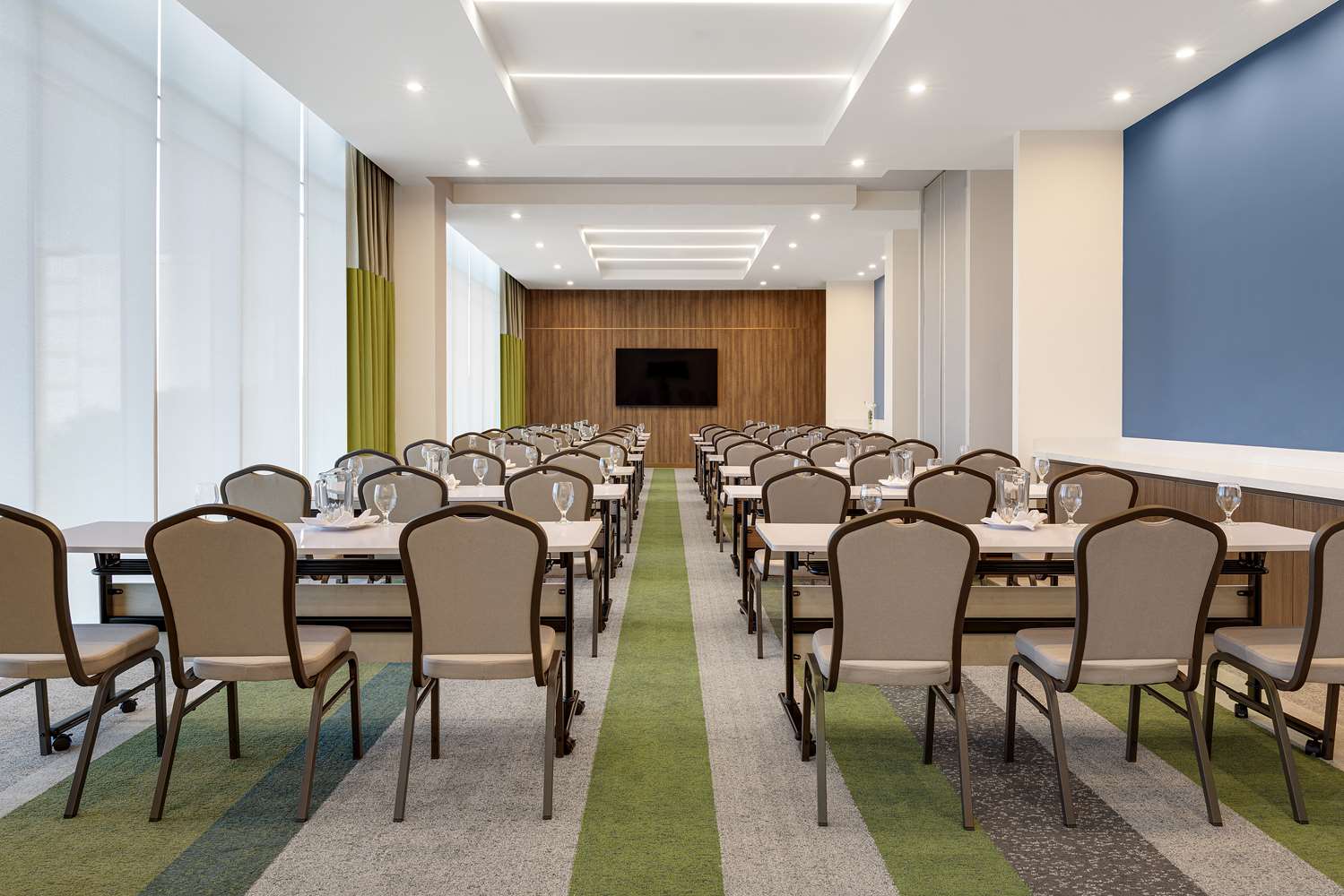 hilton garden inn san jose airport city mall