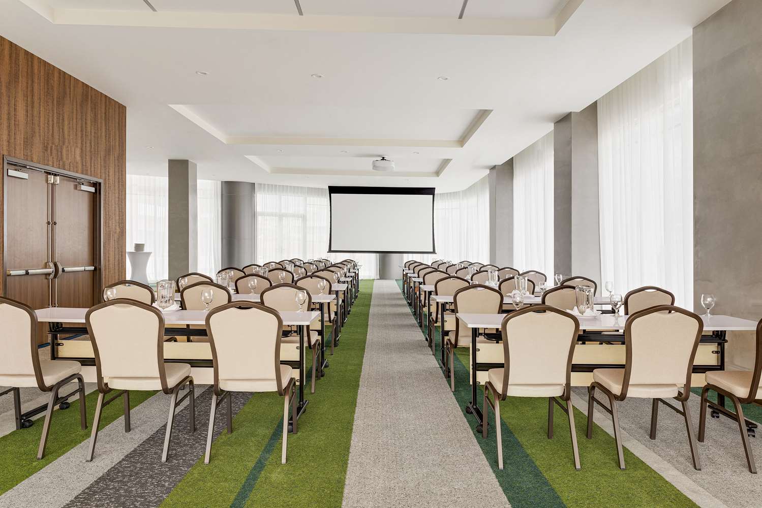 hilton garden inn san jose airport city mall