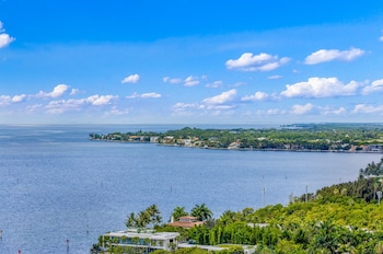 haven retreat in coconut grove