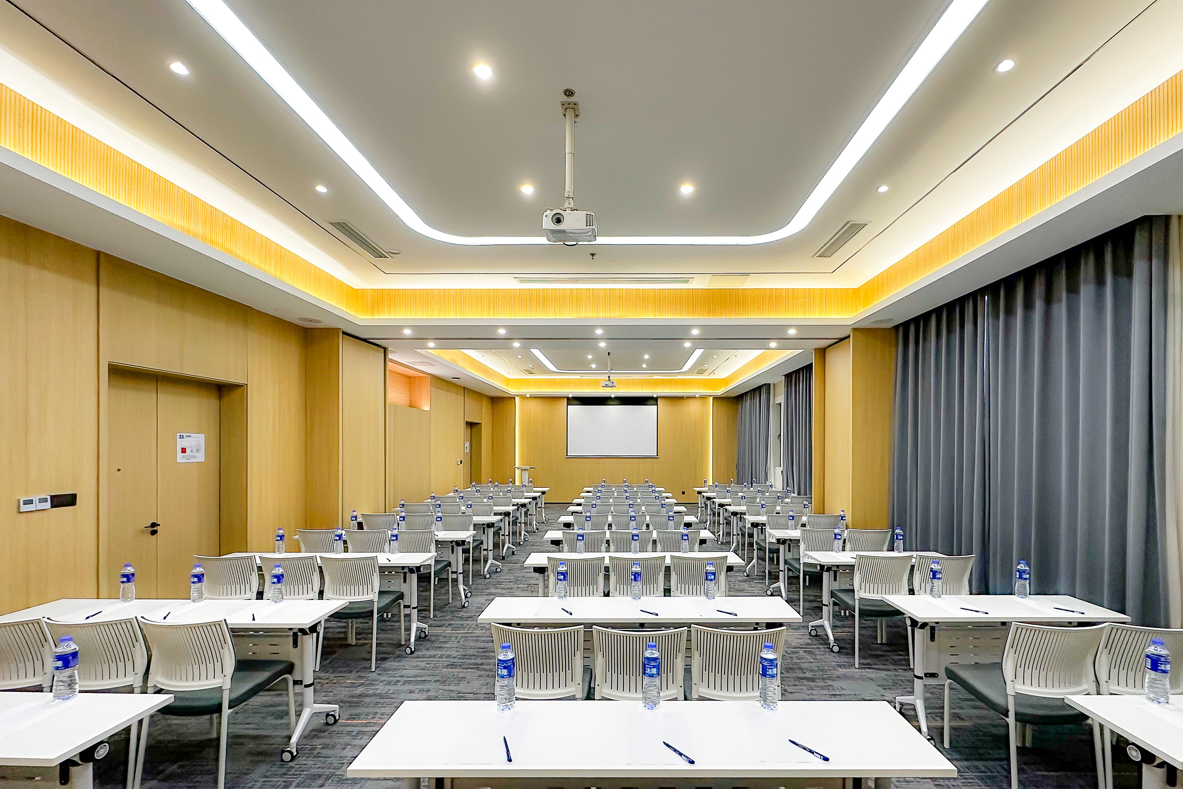 holiday inn express suzhou fenhu an ihg hotel