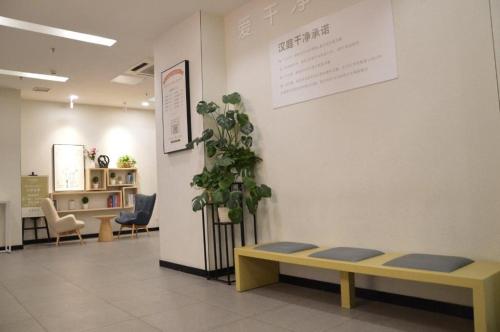 hanting hotel qingdao shandong road central business district