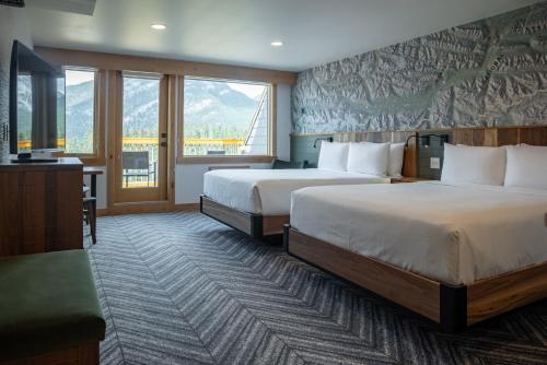 hotel canoe and suites