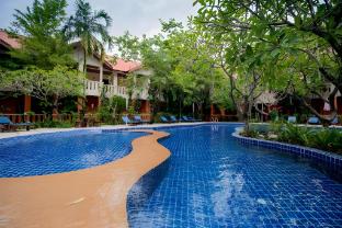 patong leelavadee huating holiday phuket