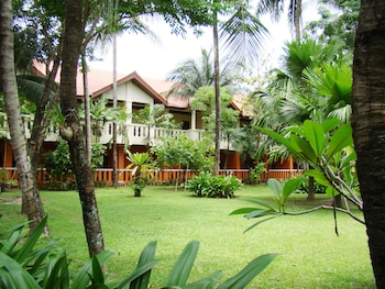 patong leelavadee huating holiday phuket
