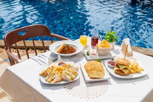 patong leelavadee huating holiday phuket